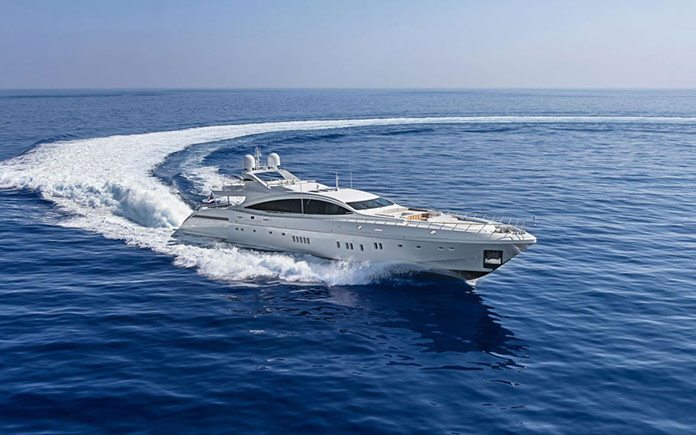 yacht-overmarine-mangusta-165e-1