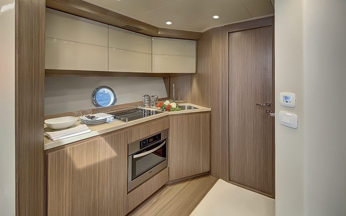 azimut-atlantis-50-galley