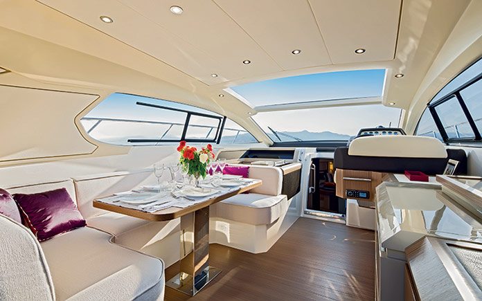 azimut-atlantis-50-salon