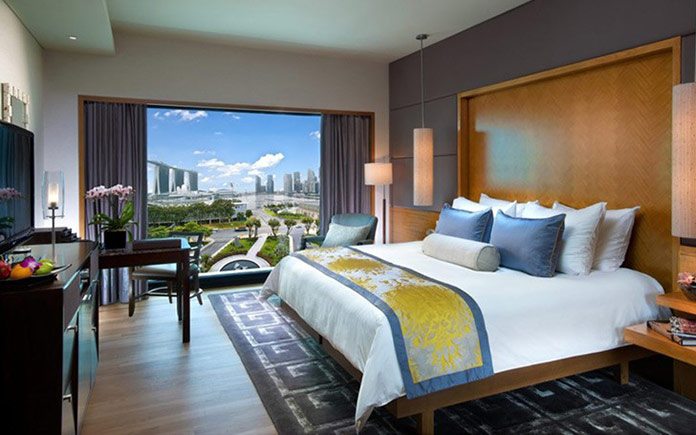 mandarin-oriental-singapore-suite-bay-suite-bedroom-1