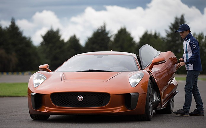 jaguar-c-x75-12