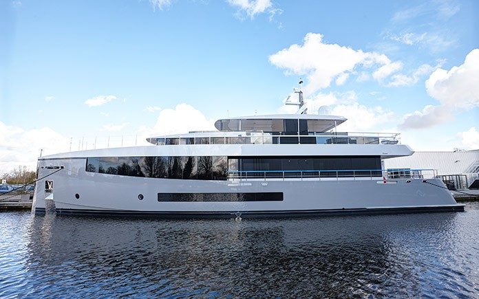 34m-feadship-yacht-01