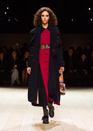 Burberry-Womenswear-February-2016-Collection—Look-28