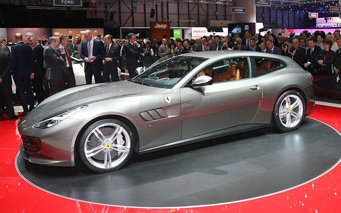 Ferrari GTC4 Lusso at Geneva Motor Show 3