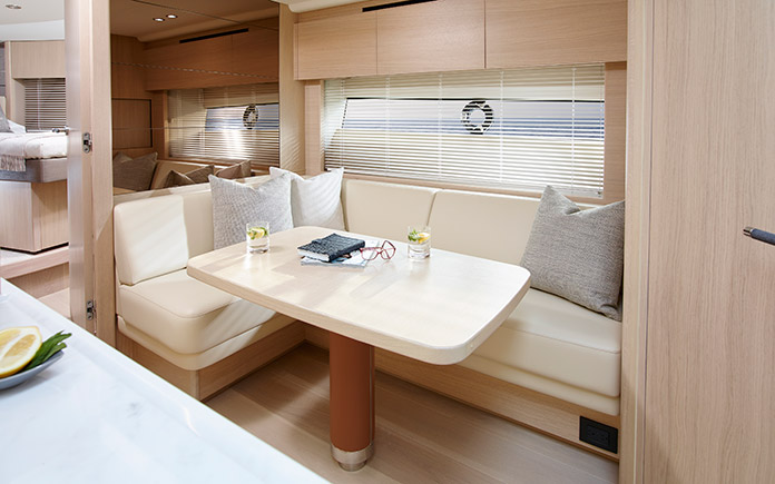 sport-yacht-princess-v58-open-12